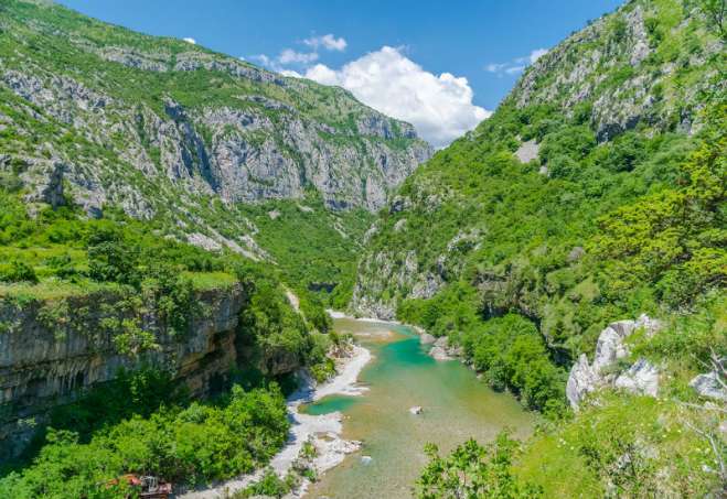 Reka Morača u Crnoj gori