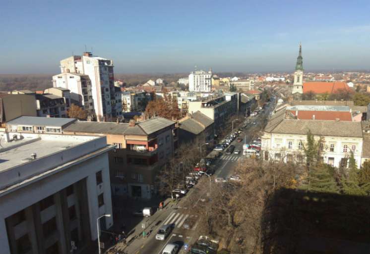 Vazduh Pančeva i dalje najviše zagađuju industrija, individualna ložišta i saobraćaj, navodi se između ostalog u Planu kvaliteta vazduha za grad Pančevo 
