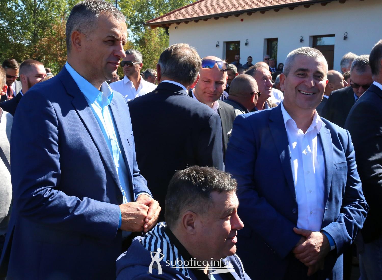 Nemaja Simović član GV za sport SU i gradonacelnik SU Bogdan Laban