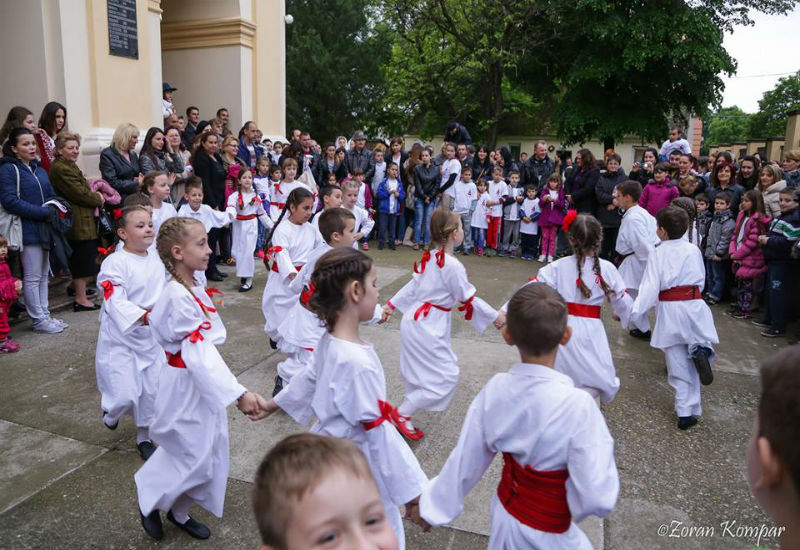 NAJMLAĐI I NAJVESELIJI