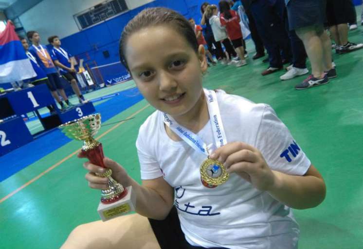 Anđela Vitman, članica BK Pančevo u Grčkoj je kao članica reprezentacije Srbije osvojila zlatnu i bronzanu medalju