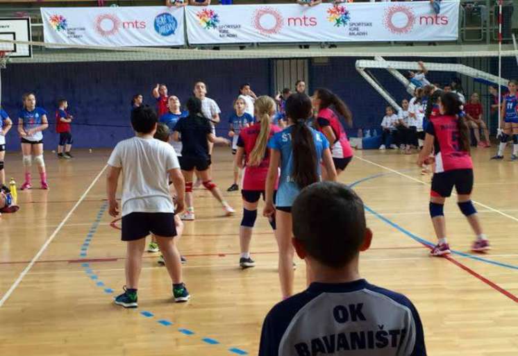 Za finalni turnir u Beogradu, 21. jula, plasirale su se mu&scaron;ka odbojka&scaron;ka ekipa &ldquo;Bavani&scaron;ta&rdquo; i ženska me&scaron;ovita ekipa &ldquo;BNS&rdquo; i &ldquo;Odbojke 013&rdquo;