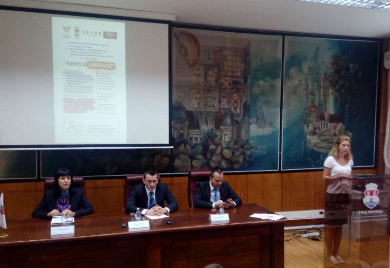 Prisutnima su se obratili zamenik gradonačelnika Pančeva Predrag Živković, Branislav Milosav iz Regionalnog centra za dru&scaron;tveno-ekonomski razvoj Banat i Svetlana Glava&scaron;ki iz Regionalnog edukativnog centra Banat