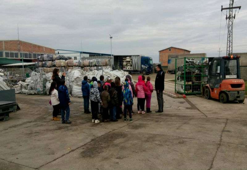 Deca su u preduzeću koje se bavi reciklažom električnog i elektronskog otpada videla gde zavr&scaron;ava njihov kompjuter kada se vi&scaron;e ne koristi