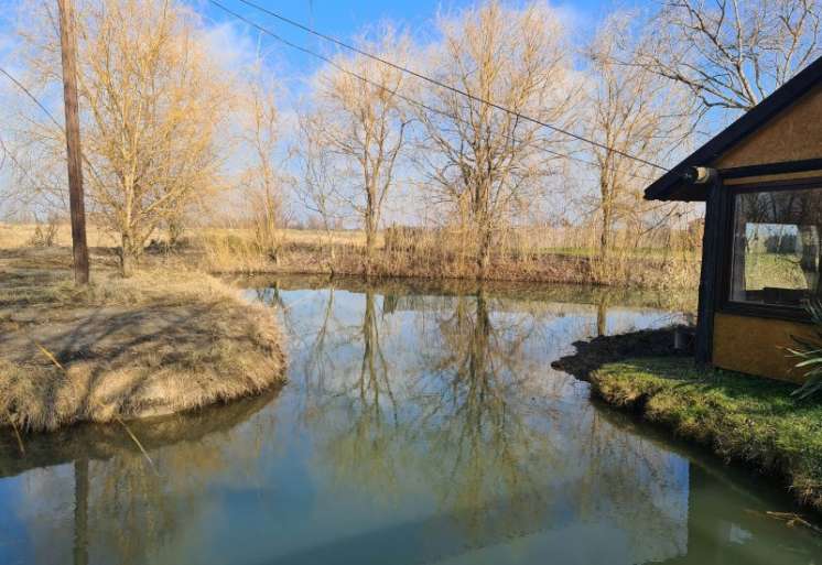 U Crepaji kod Kovačice je krajem 2018. godine zvanično pušten u rad “Crepajački ekološki vrt Jezero“