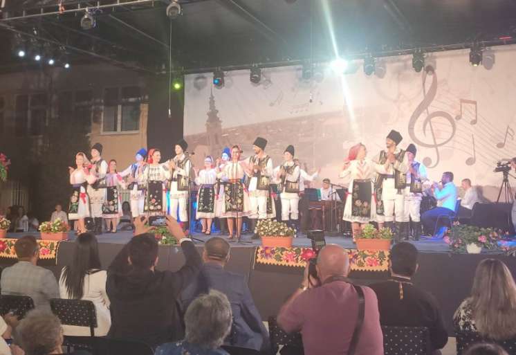 62. Festival rumunske muzike i folklora Rumuna iz Vojvodine