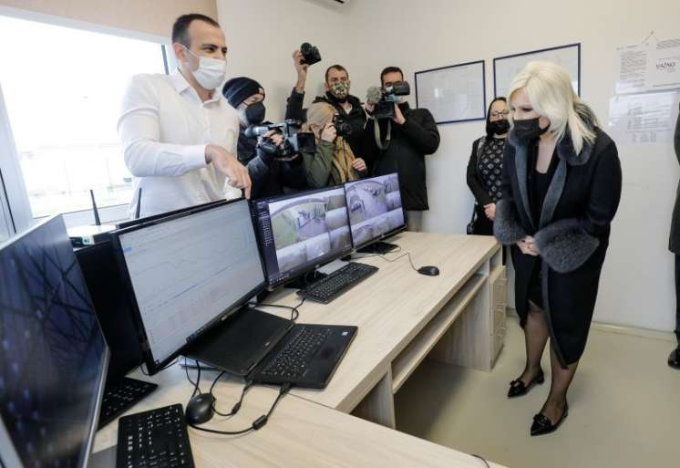 Ministarka Zorana Mihajlović obišla je postrojenje vetroelektrane u Kovačici koja je puštena u rad krajem 2019. godine