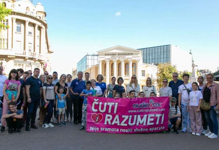 Ovu humanitarnu akciju organizovala je kompanija „Audiovox“ ove godine u saradnji sa školom „Dositej Obradović“ iz Subotice