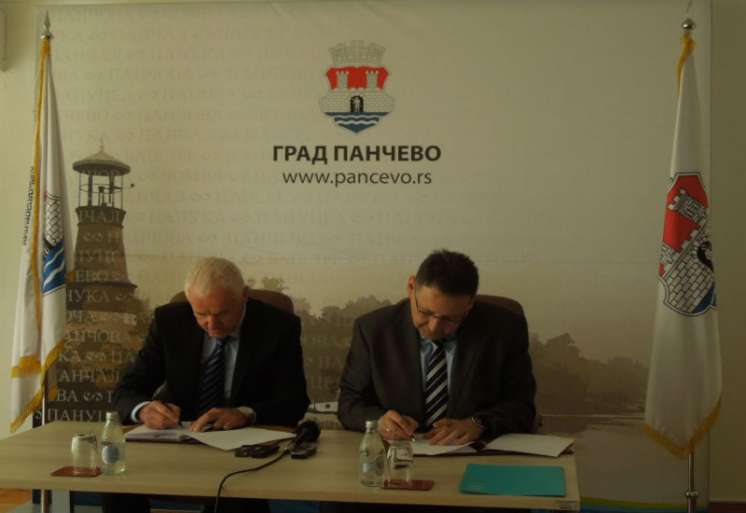 Memorandum su potpisali gradonačelnik Saša Pavlov, u ime grada Pančeva, i direktor JP Energetika Ljubljana Samo Lozej, u ime preduzeća