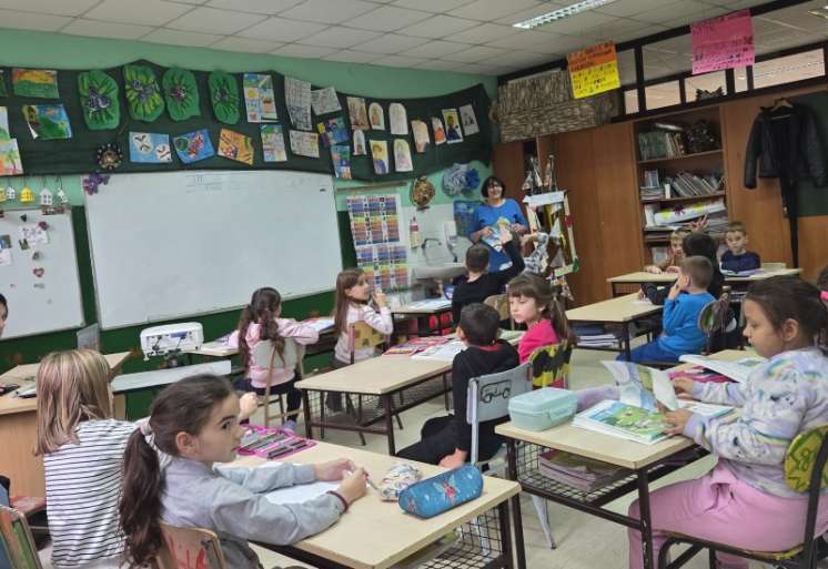Cilj radionice je bio ekološko opismenjavanje dece odnosno unapređenje i razvijanje ekološke svesti kod dece o važnosti očuvanja prirode kroz učenje o biodiverzitetu – biljnom i životinjskom svetu u našoj neposrednoj okolini i kroz predavanje o važnosti očuvanja zdravog vazduha