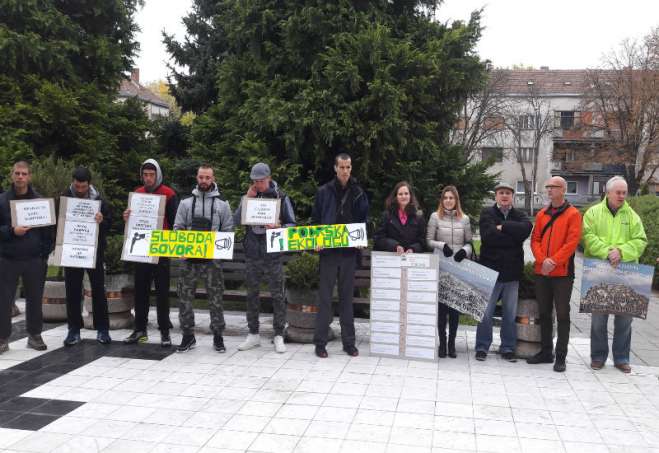 Više od 20 ekoloških organizacija u Srbiji odazvalo se pozivu Centra za ekologiju i održivi razvoj u Subotici i mirnim protestom pružili su podršku  Đuri Vavrošu, ekološkom aktivisti sa Krivaje