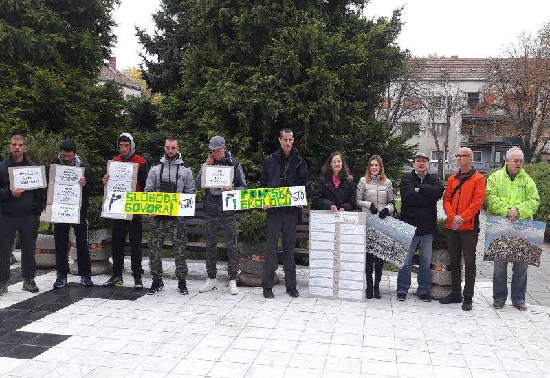 Vi&scaron;e od 20 ekolo&scaron;kih organizacija u Srbiji odazvalo se pozivu Centra za ekologiju i održivi razvoj u Subotici i mirnim protestom pružili su podr&scaron;ku  Đuri Vavro&scaron;u, ekolo&scaron;kom aktivisti sa Krivaje